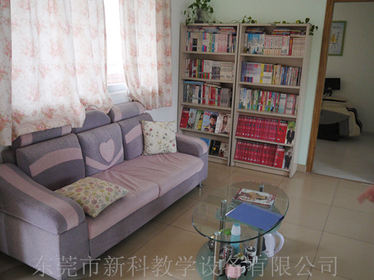 学校<a href='http://www.mediatations.com' target='1' style='font-size:14px; font-weight:bold; color:#0080ff;'>心理咨询室</a>